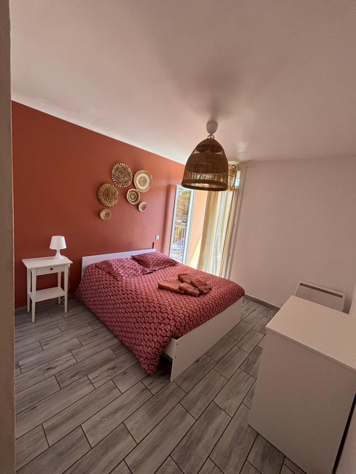 Le Cocon D'Oce - Wifi, Parking, Arrivee Autonome, A 15 Minutes De La Plage Beziers Bagian luar foto